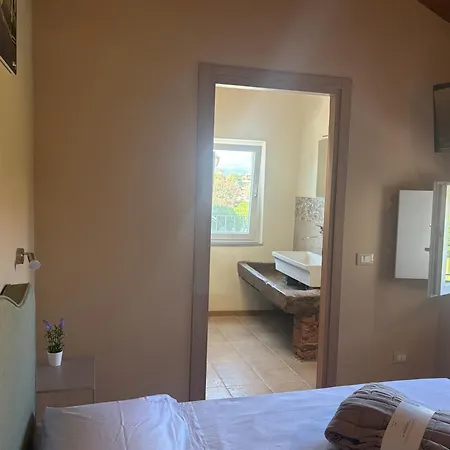 Ugo Luxury 3* Lucques