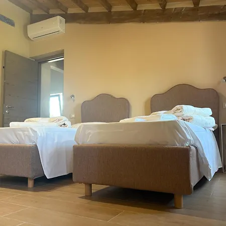 Ugo Luxury 3* Lucques