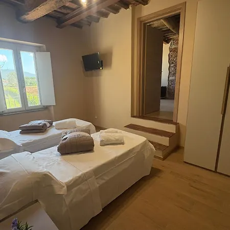بيت ضيافة Ugo Luxury لوكا