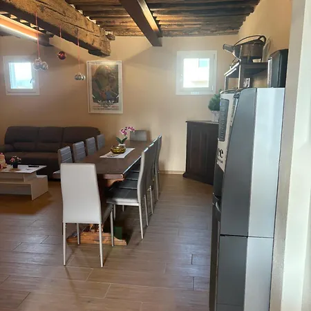 Ugo Luxury 3* لوكا