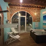 Ugo Luxury Maison d'hôtes 3*