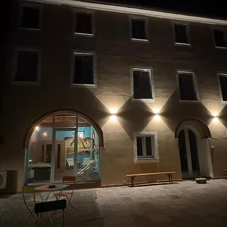 Ugo Luxury Maison d'hôtes