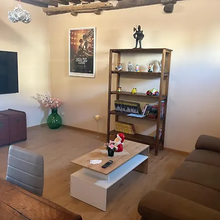 بيت ضيافة Ugo Luxury 3*